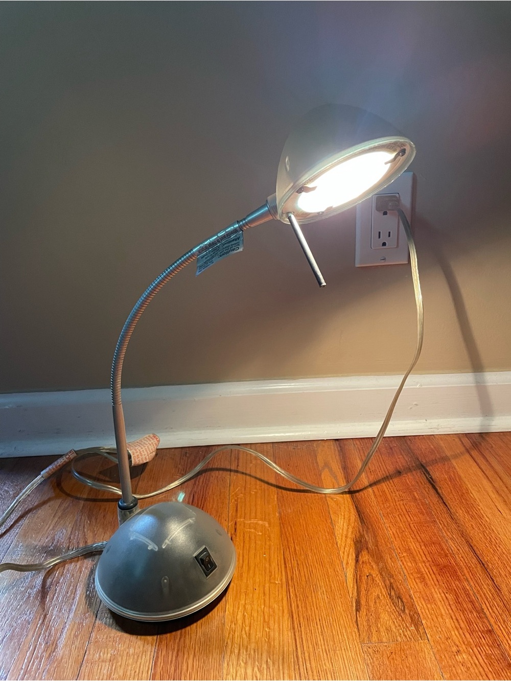 Adjustable Gooseneck Desk Lamp in Gray/Clear